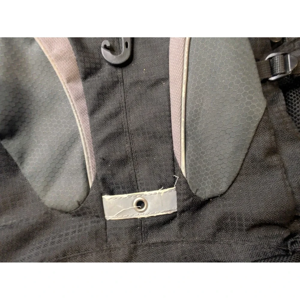 High Sierra Backpack Black Gray Suspension Strap System School Book Bag Hiking